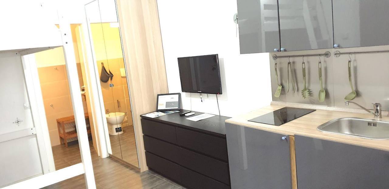 Aurora Apartment Milan Exterior photo